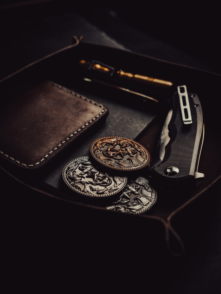 Commodore Coins in a Leather Valet Tray