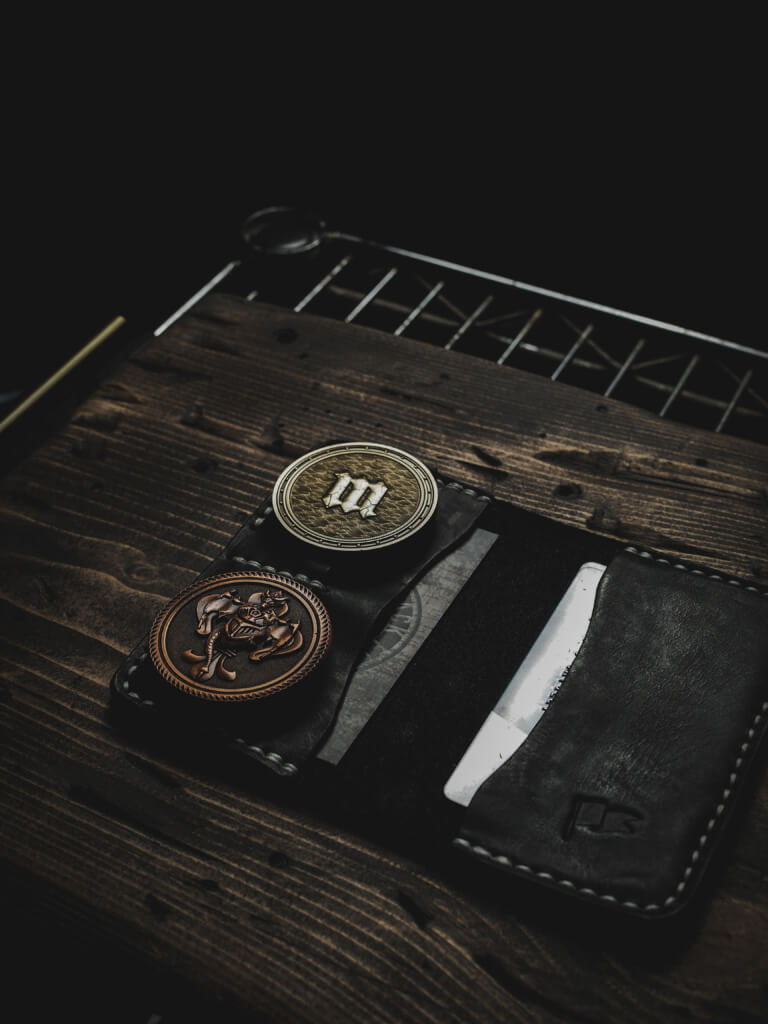 EDC Challenge Coin Leather Card holder