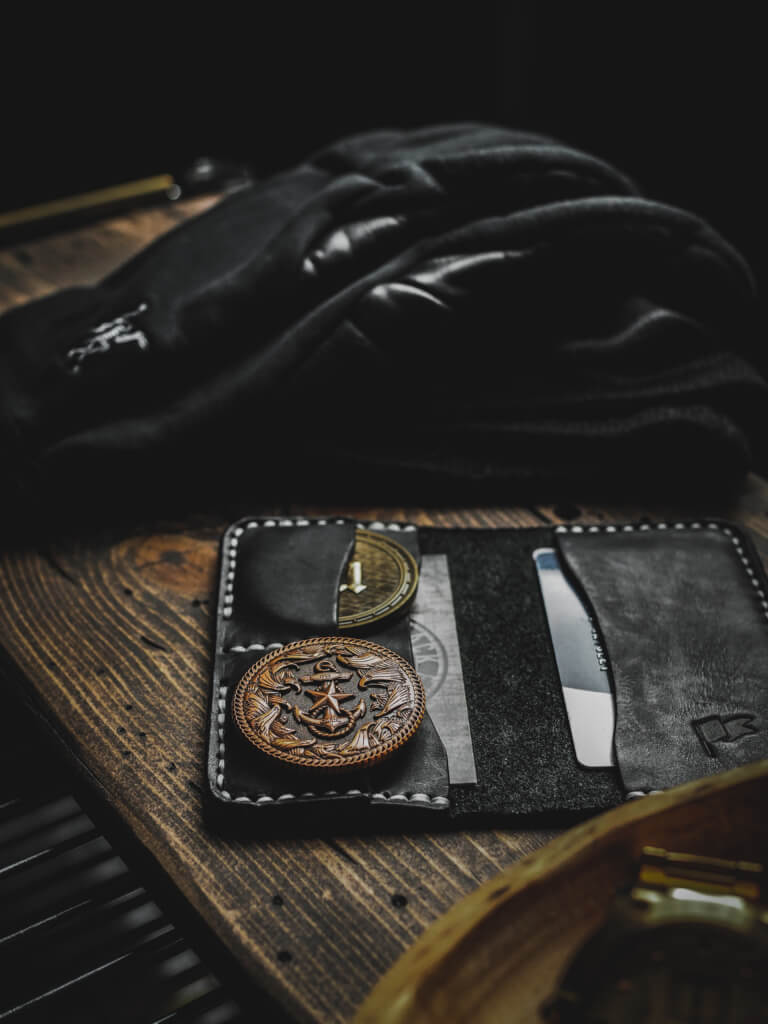 EDC Challenge Coin Leather Card holder