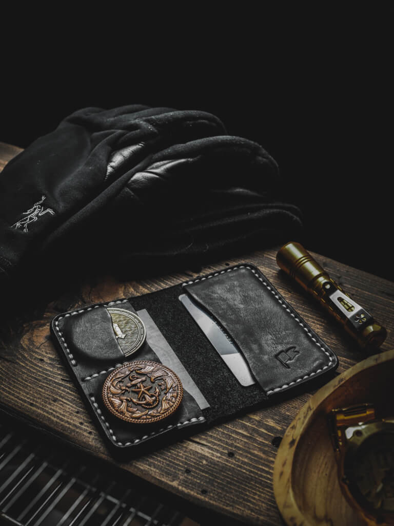 EDC Challenge Coin Leather Card holder